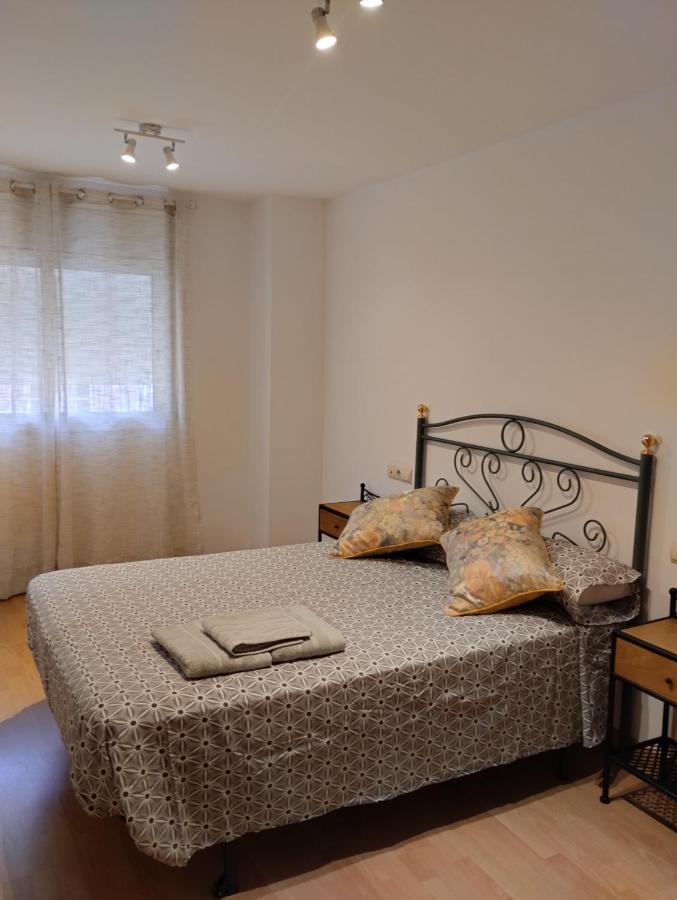 Apartamentos Canana De Vega Flix Ngoại thất bức ảnh