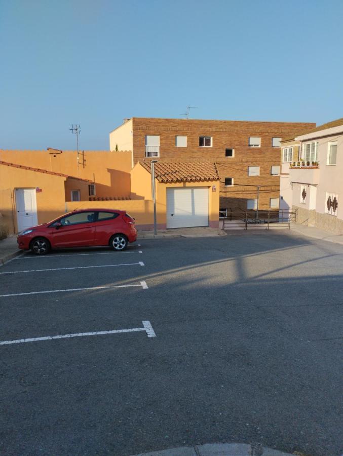 Apartamentos Canana De Vega Flix Ngoại thất bức ảnh